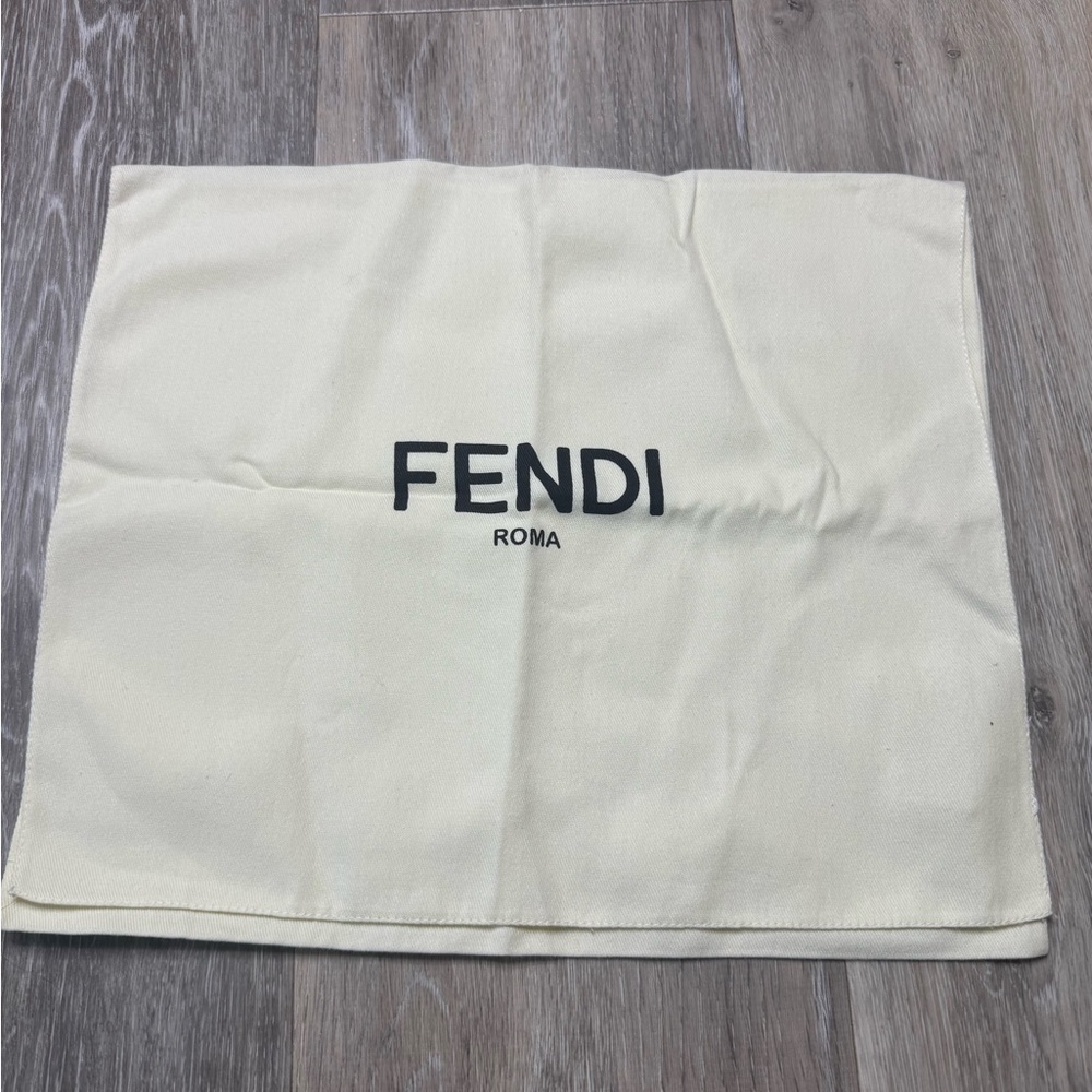 Roma Cream Dust Bag with Black Logo 11,5x13,5